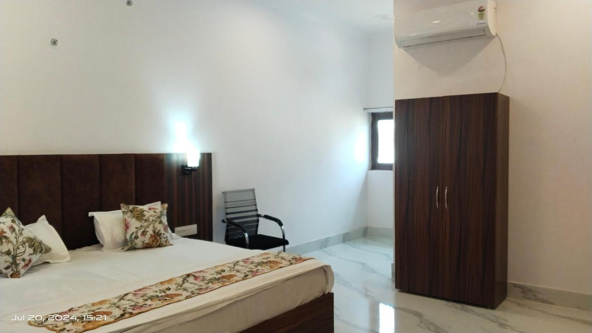 Atithi Inn Khajuraho Exterior photo